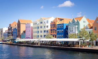 Willemstad Historic City Suites