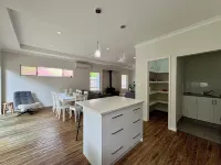 Blau - the Blue House Hotels in Dunsborough