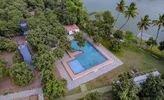 Ambik Riverside Camp And Resort
