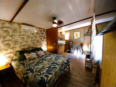 Moorea - Tropical Nest