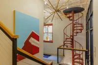 Fire Station One Boutique Hotel Hotel di Cave Spring
