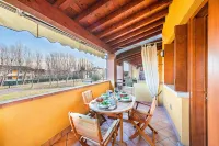 Il Canaletto A1 by Wonderful Italy - Condos