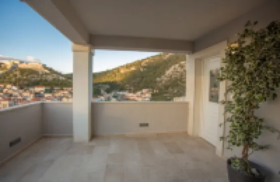 Villa Capitis in the Centre - Private Pool Villa & Balcony Apartment with Spectacular View-No Pool