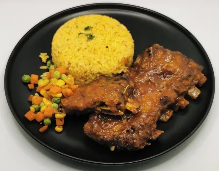 100% Cafe Moto Hostel