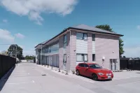 Yates Park Motel Hotels in 