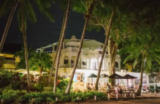 Palm Cove Studio Apartments