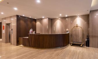 NHAT HA LAVISH HOTEL