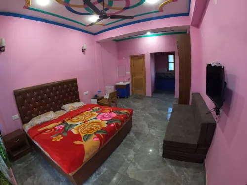 UTTAM STAY Hotel a Bandrol