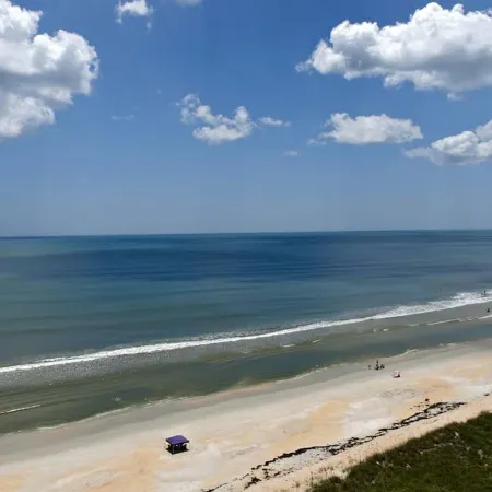 Beach Front 5 bed 4 Bath Luxury House Hot Tub Fenced Yard Pets Welcome