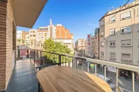Livinn House - Self Check IN Hotels in L'Hospitalet de Llobregat
