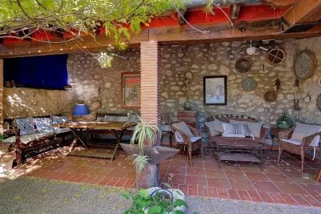 Casa Gallinera Отели в г. El Comtat