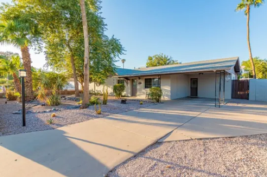 ซันเซ็ต เอเอสยู ไพรเวท พูล อัพเดท คิทเช่น บาธส์