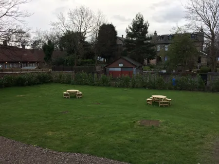 克羅斯希爾旅館