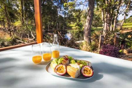 Seven Peaks Farm Stay