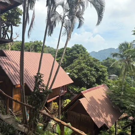 Phi Phi Ingphu Viewpoint Hotel