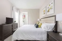 Stylish 4bed Townhome at Summerville Near Disney - فلل