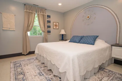 Peaceful 1-Bedroom Retreat in Town