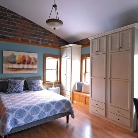 Unique Craftsman Style Loft Downtown Bloomington