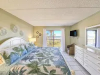 Spacious Ormond Oceanfront  3 bedroom Condo