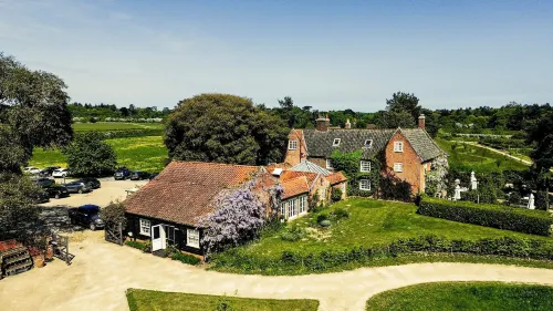 Fritton Lake - the Clubhouse Hotels in Fritton and St. Olaves