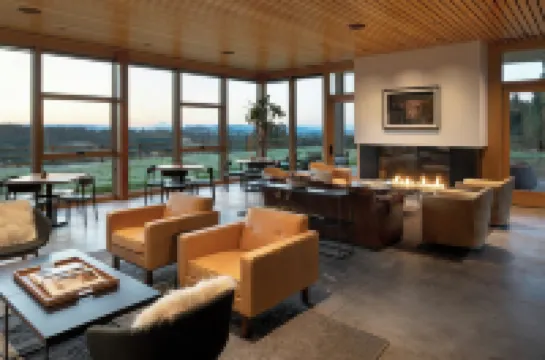 Inn the Ground Hotels in Carlton