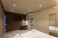 DiVino Rooms Deluxe Hotels in Sabbio Chiese
