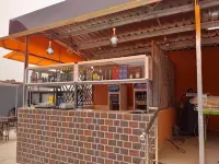 La Topik Hotel and Suites - bar