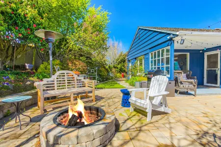 Magnolia on the Hill Отели рядом с достопримечательностью «Фишерменс Терминал»