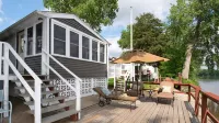 ROCK RIVER HIDEAWAY Grill, Fire Pit, Pet Friendly with a fee of 30.00 per night
