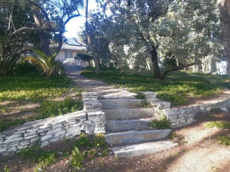 Centrally located - Gorgeous view of Elizabeth Harbour