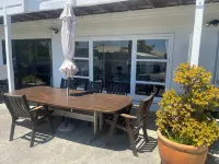 Sneezle Beezle Beach Apartment Hotels in Ōmāpere