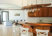 Spacious & quiet 3 BR Apt. with ocean view