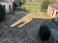 Proche du Centre Ville, Appartement de 100m2, Deux Chambres, Parking Privatif Hotels in Longeville-les-Metz