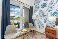 Boutique Getaway, Pool, A/C, CoffeeBar, and Balcony at Stingray Villa in Cozumel