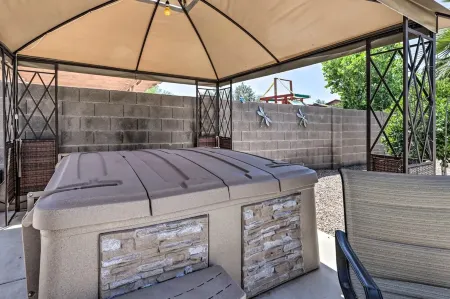 Huge Discounts For Your Arizona Vacation! Отели рядом с достопримечательностью «Уисперинг Уинд»