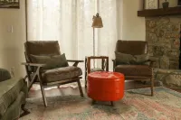 Sleeps 11, Hot Tub, Pool, Winery, River Access, Between Boone and Banner Elk