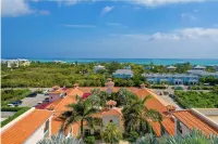 "Soleil"- Updated Luxury Studio- Turtle Cove- Stunning Carribean Views