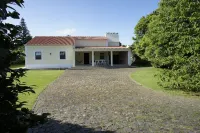 House, Villa close to the Sea, for Holidays in Biscoitos (Terceira Island)