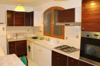 In a green setting, enjoy the calm spending a successful holiday!