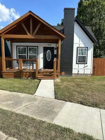 Brand New 2 Bedroom Gem 5 Mins from LSU