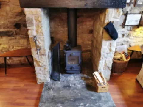 Pathways Holiday Cottage a delightful 18th century stone cottage in Derbyshire. Hotels in Alfreton