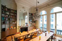 CENTRAL Hostel Lille Centre Hotels in Loos