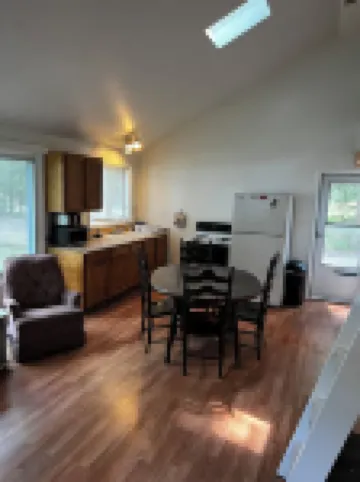 Cozy Loft Cottage on Hubbard Lake