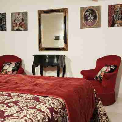 Spacious duplex historic center Rooms