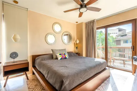 Casa Kaia, Luxury Boho-chic 2BD 2BA Ocean View Condo, Pool, Pets OK, ZONA DORADA