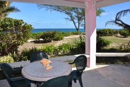Ocean Front Conch Shell-Green Turtle Cay with a Dock- 25% Fall Discount!