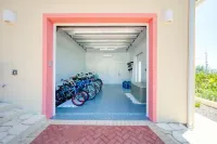 Coral Loft 4BR + 1 BR Oceanfront Villa w/ Private Pool & Beach in Grand Cayman