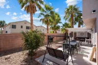 Spacious Family & Group Retreat Near the Strip! Hotels near Downtown Summerlin