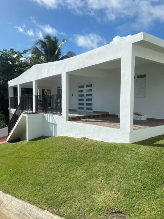 The Ohio House: 4 Bedroom Beachfront Retreat