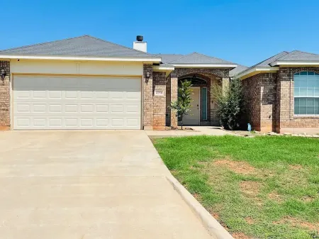 3 Bedroom located in bustling area of Abilene